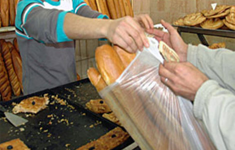 أزمة خبز بعد إضراب أصحاب 42 مخبزة في الجلفة