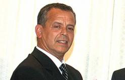 بلومي يشارك في إحياء ذكرى تأسيس أول مهرجان لمسرح الهواة بمستغانم