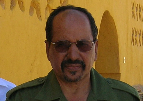 محمد عبد العزيز أول مهنّئي سعداني
