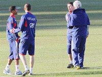 Grave crise au sein de l'équipe de France :  Domenech veut s'inspirer de l'Algérie