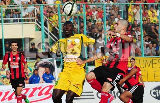 JSK : Meftah provoque la pagaille sur le terrain et dans... les tribunes !