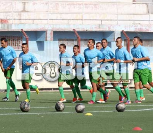 ESM : Akli : «Le mérite revient aux joueurs»