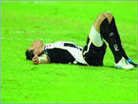 L'Entente se complique la tâche Football, Coupe de la CAF, 4è journée du Groupe B