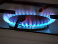 وفاة شخصين وإنقاذ ثالث في حادث تسرب للغاز بقالمة