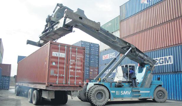 الدرك يحقق في ضياع 5 حاويات بميناء الجزائر العاصمة حجز مفرقعات قادمة من الصين