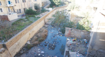 ELLES PROVIENNENT DES HABITATIONS LIMITROPHES : La plage de Sidi Medjdoub polluée par les eaux usées