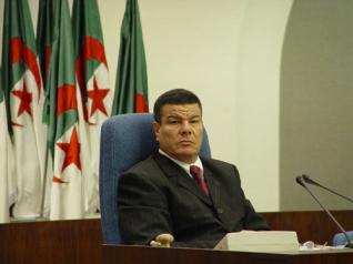 FLN : Saadani appelle les secrétaires des mouhafadate du parti à fédérer les militants et à éviter l'exclusion