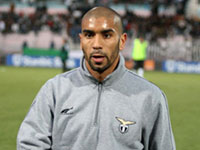 شباب قسنطينة كان قد طلبه رسميا.. خالد لموشية يتلقى عروضا أوروبية وخليجية