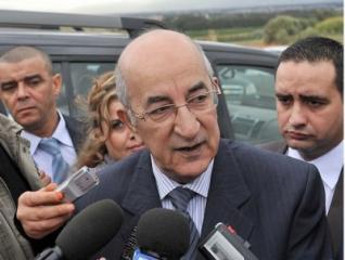 Tebboune appelle à accélérer la cadence de réalisation de logements dans le Sud