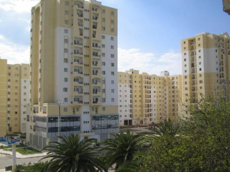 Bab Ezzouar, la commune aux innombrables cités-dortoirs Le nombre d'habitants est estimé à plus de 100 000