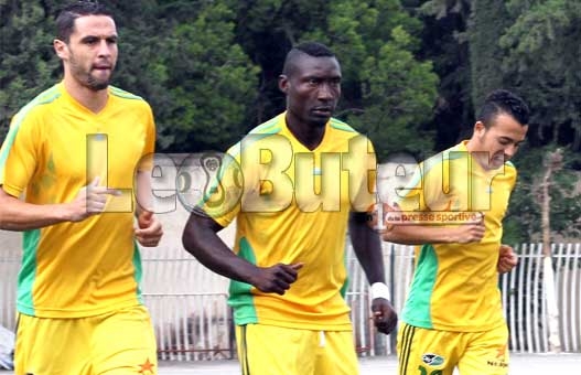 JSK : Aït Djoudi compte sur Aouadj et Ebossé pour battre le MCO