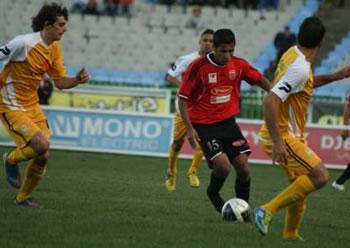 Soustara et Courbis relèvent la tête USM ALGER