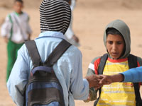 1.000 حقيبة مدرسية من بوقرة إلى تلاميذ تمنراست