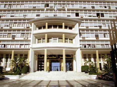 Lorsque le parrainage politique prime sur la compétence Des ministres partis ou promus sans rendre de comptes