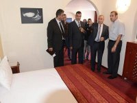 90.000 lits pour conforter le parc hôtelier Tourisme et artisanat