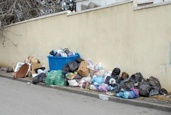 Béjaïa, une ville très sale COLLECTE DES ORDURES MENAGÈRES