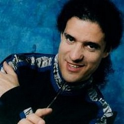 Biographie de Djamel Laroussi