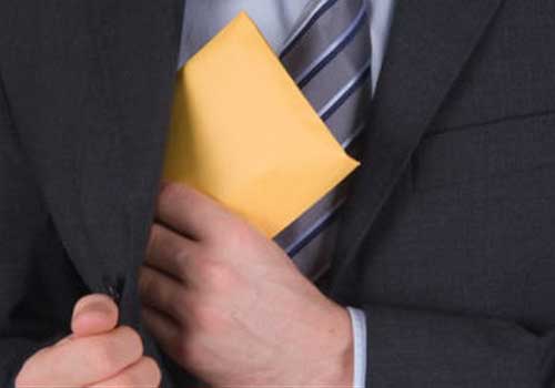 Algérie - Une association anti-corruption dénonce la mutation 