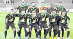 شباب قسنطينة انتقل أمس الجمعة إلى وهران والعودة مباشرة بعد اللقاء قارزيتو يخفض من حجم العمل وحوري يغيب رسميا بسبب الاصابة