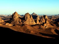 Relance du tourisme à Tamanrasset : priorité des professionnels et des responsables