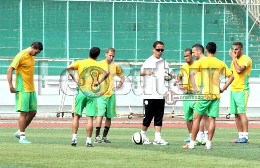 JSK : Aït Djoudi instaure le huis clos aux entraînements