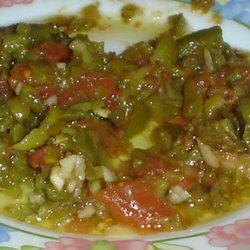 Salade de tomates et poivrons fris