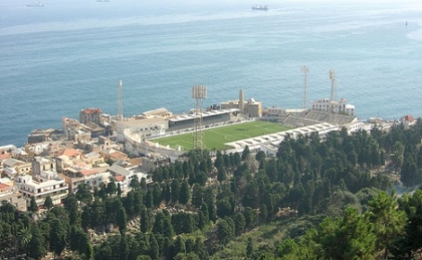 ملعب بولوغين ميدانا لمباراة المولودية والشلف