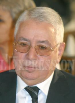 Concurrence entre RND et FLN COURSE POUR LE SOUTIEN AU PRESIDENT BOUTEFLIKA