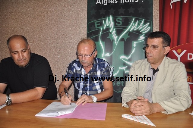 L'entraîneur français Jean-Christian Lang signe un contrat de deux saisons à l'ES Sétif