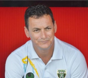 مراد رحموني يقال من منصبه مدربا لمولودية بجاية