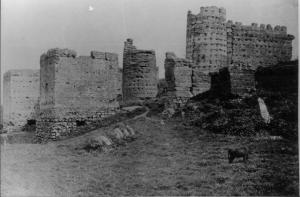 أسوار تلمسان وتحصيناتها