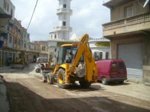 Lemroudj, réparation de la  chaussée de l'artère principale