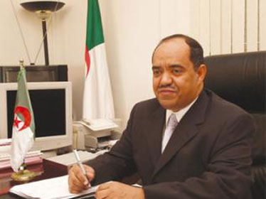 Le gouverneur de la Banque d'Algérie affirme : La situation financière de l'Algérie est très solide