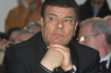 قواعد الأفلان بسكيكدة تطالب بلجنة تحقيق وتعتزم مقاضاة برلماني تداعيات قرار فصل نائب المجلس الولائي من الحزب