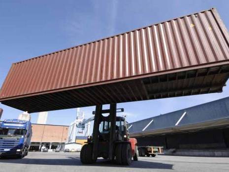 Les dockers menacent et DPWorld se dit victime d'un complot