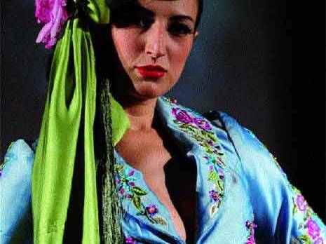 Défilé de mode de la styliste Rym Wided Menaifi