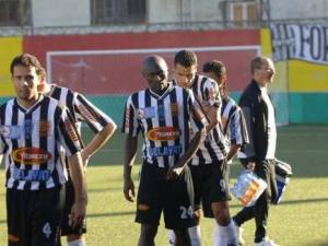 L'ESSétif a fait les frais d'un mauvais arbitrage face à l'ES Tunis