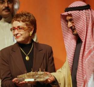 Tlemcen, capitale de la culture islamique : Khalida Toumi écartée du programme