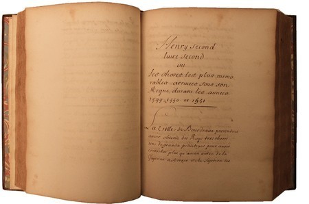 Tlemcen : Plusieurs manuscrits et ouvrages proposés à l'authentification et la publication