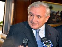 Raffarin : le potentiel de collaboration entre l'Algérie et la France est élevé (TROIS QUESTIONS)