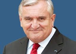 Jean-Pierre Raffarin attendu aujourd'hui : Une visite pour booster le partenariat entre les deux pays