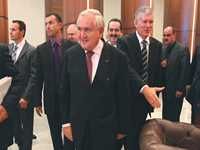 Jean-pierre Raffarin aujourd'hui à Alger Consolider le partenariat algéro-français