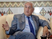 Entre Alger et Paris, un  esprit de coopération se développe de manière positive  (Raffarin)