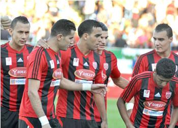 Soustara à l'épreuve du Vieux Rocher USM ALGER- CS CONSTANTINE (MATCH AVANCE DE LA 7E JOURNEE)