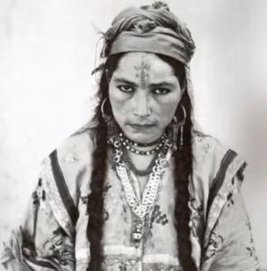 تاريخ الوشم