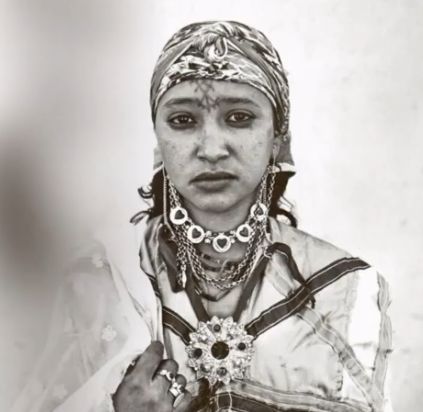 الحنة بدل الوشم