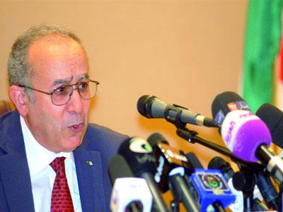 Les raisons de la fermeture des frontières algéro-marocaines «n'ont pas été réglées» Indiquant que les diplomates enlevés au Mali sont «en vie», Lamamra affirme :