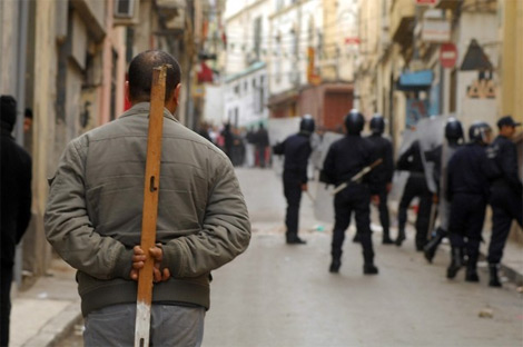 حضر للتجول ليلا وهدوء حذر بشوارع غرداية