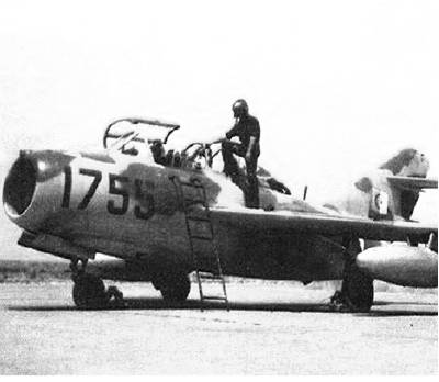 «Nous étions une poignée de pilotes pour 6 ou 7 appareils hétéroclites» Le colonel Hocine Senoussi se souvient