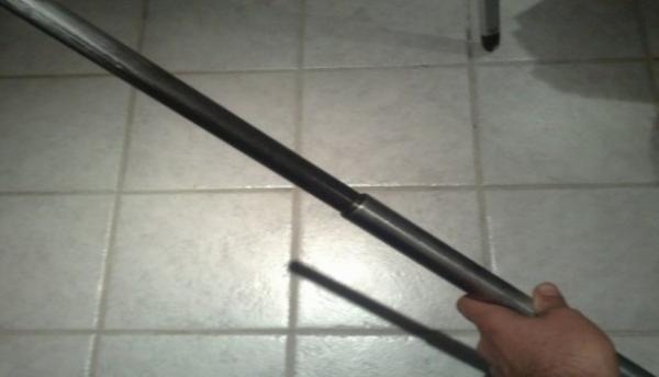 تلميذ يعتدي على أستاذه بقضيب حديدي في وادي تليلات بوهران